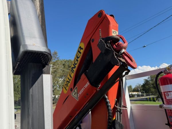 2005 Isuzu FRD 500 TRAY BODY image