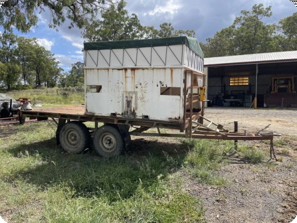 2010 HW Bryers Dual Axle Fertiliser Trailer image
