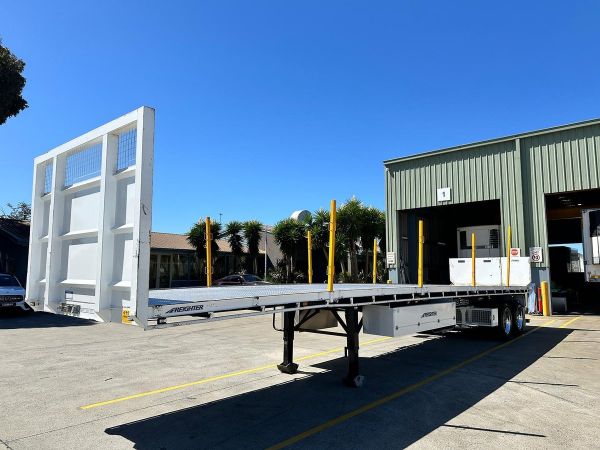 2018 Maxitrans St2 Tadem Axle Semi Moffet image