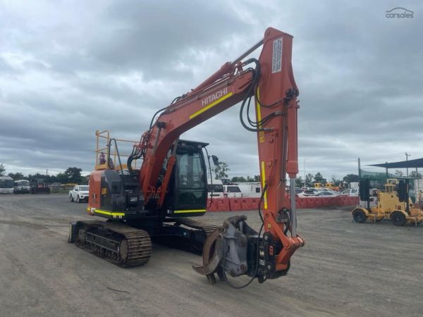 2021 Hitachi ZX135US-5B image