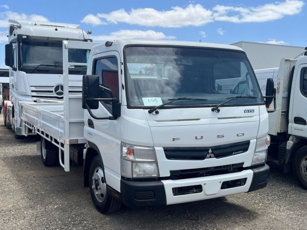 2015 MITSUBISHI FUSO CANTER 615 Flatbed image