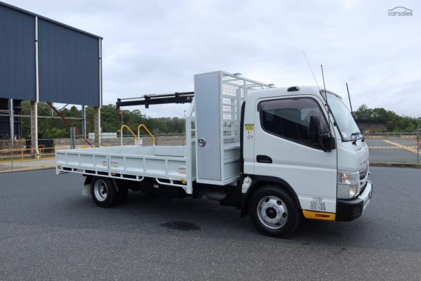 2020 Fuso Canter 815 image