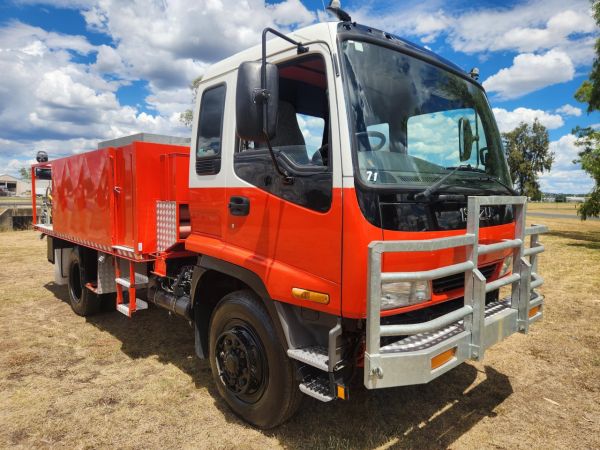 1997 ISUZU FSS550 Fire Truck image