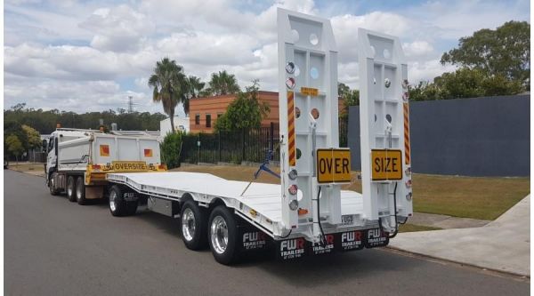 2026 FWR 3 AXLE DOG TRAILER Trailer image