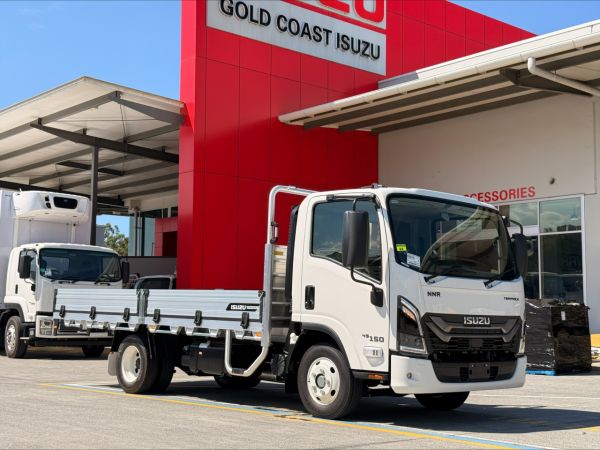 2026 Isuzu NNR 45-150 DT D34 TRAYPACK Tray image