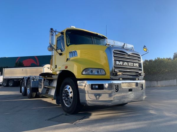 2016 Mack GRANITE Primemover image