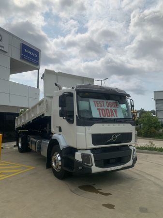 2025 Volvo FE 350hp Tipper image