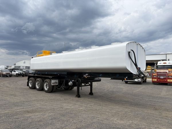 2026 Tristar Industries Semi Tanker 32,000 Litre Water Tanker image