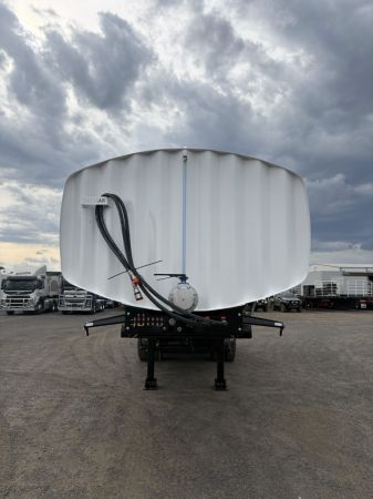 2026 Tristar Industries Semi Tanker 32,000 Litre Water Tanker image