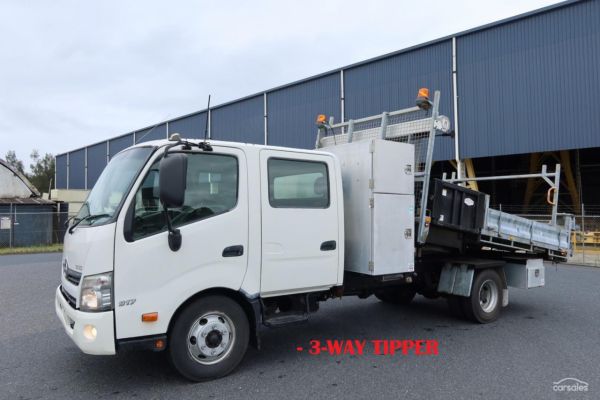 2013 Hino 300 Series 917 X Long Crew Cab image