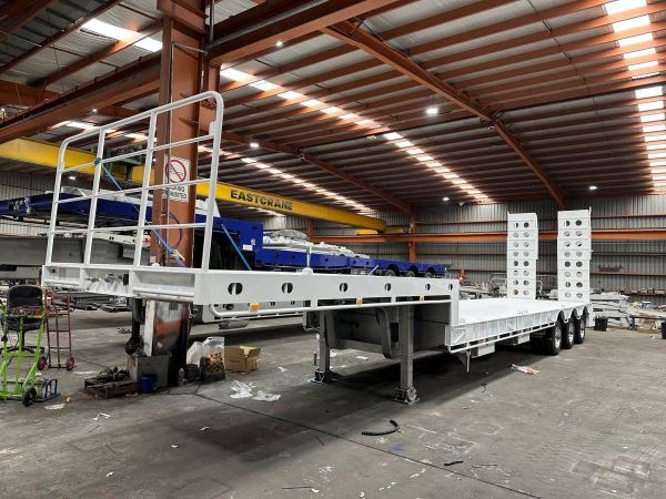 2026 Stonestar Drop Deck 45Ft Low Loader 2.5Mw-3.2Mw image