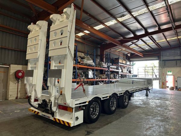 Stonestar 19.5 Axle Drop Deck image