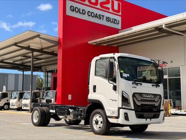 2026 Isuzu FRR 110-240 Cab chassis MT D38 REPTO image