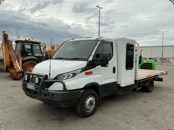 2022 Iveco Daily 4x2 Tray Truck image