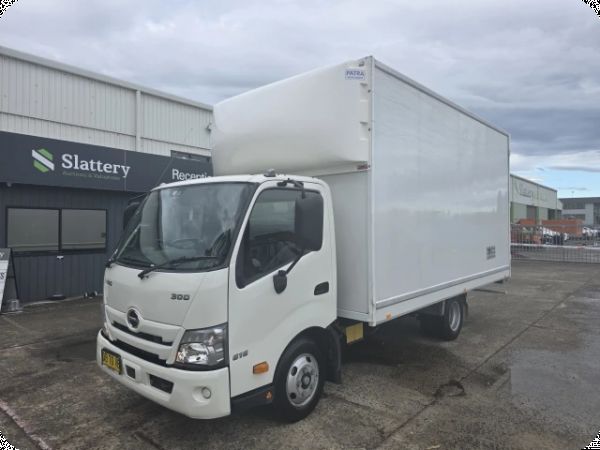 2021 Hino 300 616 4x2 Pantech (Auto) (Car Licence) image