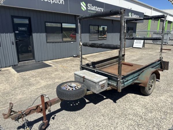 2004 Just Trailers Single Axle image