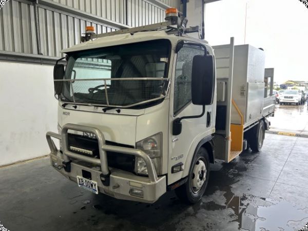 2016 Isuzu NQR NH 87 190 AMT 4x2 Tray Truck image