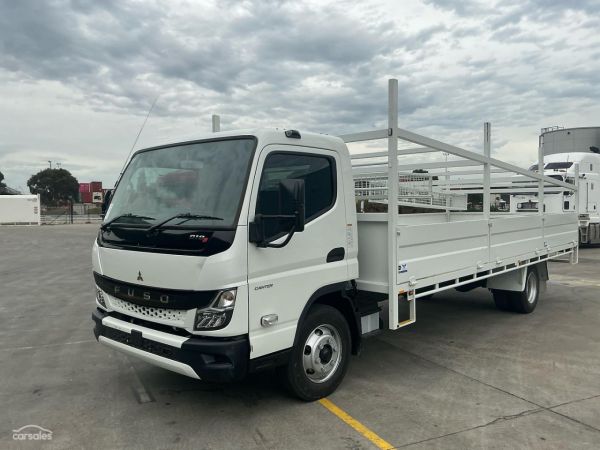 2024 Mitsubishi Fuso Canter 918 Tray Day Cab image