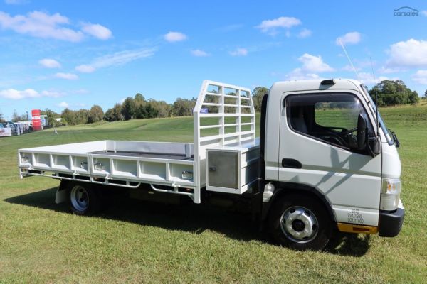 2020 Fuso Canter 815 LWB image