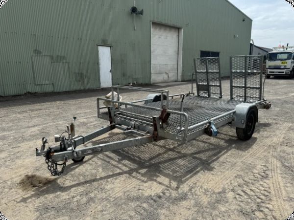 2017 Excel Marine Excel P Single Axle image