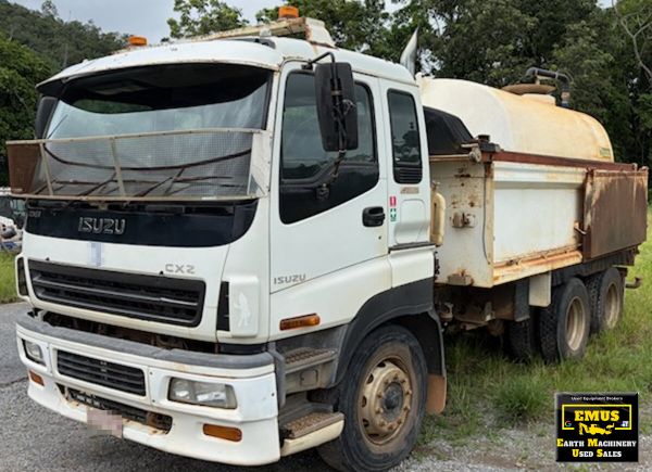 2004 Isuzu Giga Tandem Axle Water Truck, E.M.U.S TS929 image