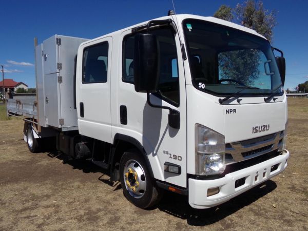 2017 ISUZU NPR65-190 Dump Truck image