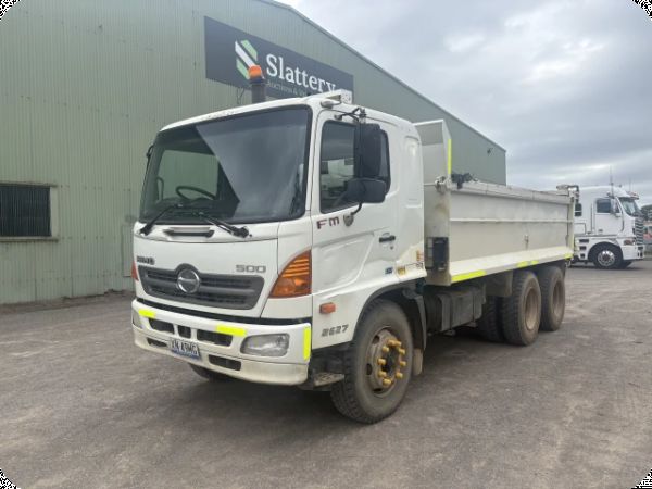 2009 Hino FM500 2627 6x4 Tipper image