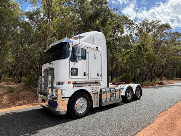 2013 Kenworth K200 Primemover image