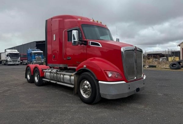 2018 KENWORTH T610 image