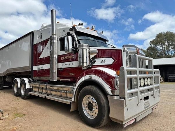 2021 KENWORTH T610SAR image