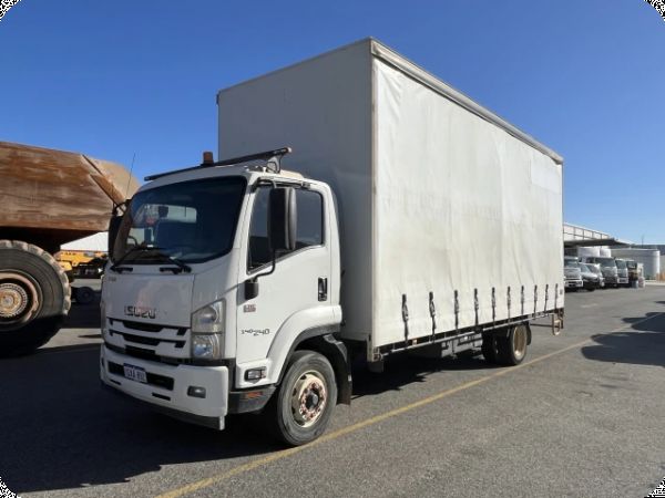 2019 Isuzu FSR 6 PALLET 4x2 Curtainsider image