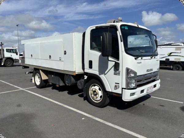 2010 Isuzu NQR450 N 4x2 Service Truck image