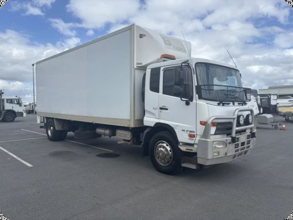 2016 UD PK17 280 4x2 Pantech image