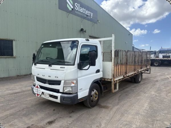 2013 Mitsubishi Fuso Canter 7/800 4x2 Tray Truck image