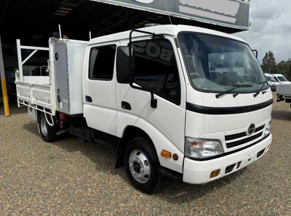 2010 Hino 300 716 Crew Cab Tipper image