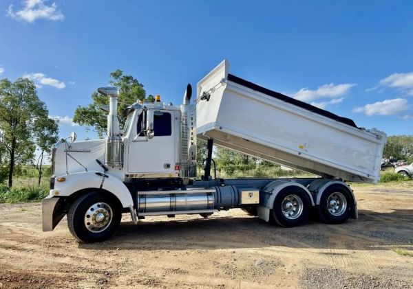 2013 Western Star 4800 Tipper image