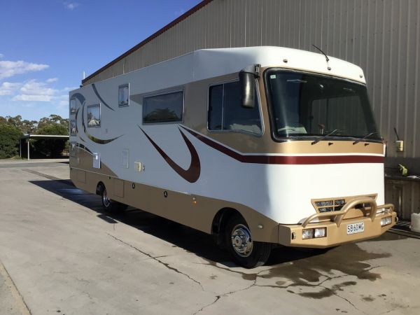 2003 HINO Motor Home image