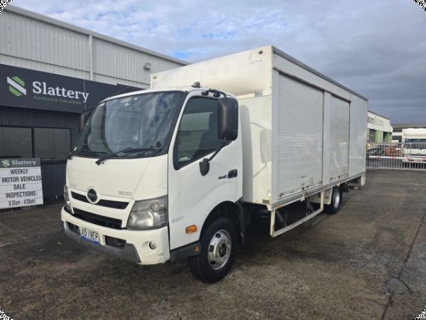 2014 Hino 300 Ser 2 4x2 Pantech image