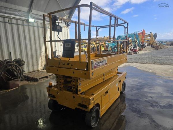 2015 Haulotte Compact 10 compact 10 image