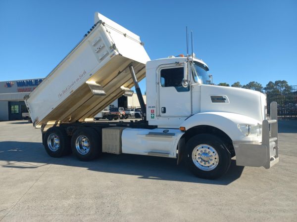 2012 Kenworth T403  Tipper T403 image