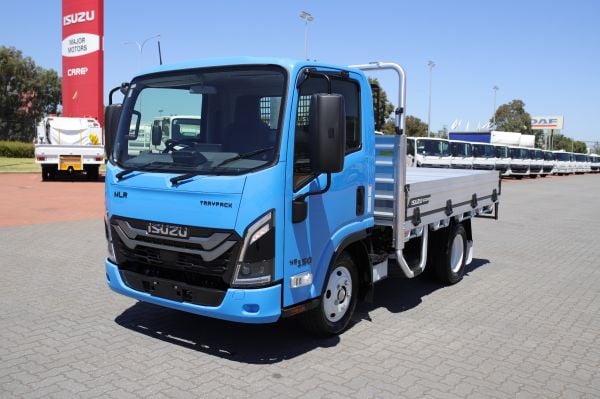 2026 Isuzu NLR 45-150 Tray DT D25 Tray pack image