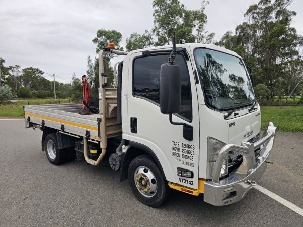 2019 Isuzu NPR 75 turbo diesel auto car licence crane truck image