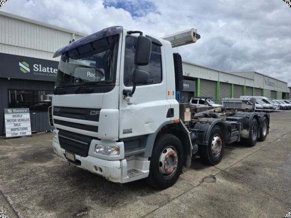 2011 DAF CF 75.310 8x4 Cab Chassis (Auto) (27.5T GVM) image
