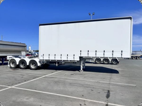 2021 Maxitrans ST3 Tri-Axle Drop Deck Curtainsider image
