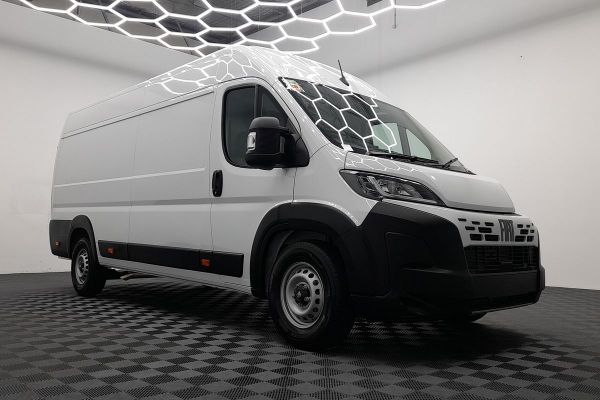 2026 Fiat Ducato Series 2 ELWB Mid Roof image