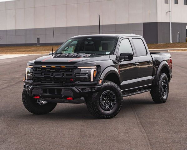 2026 Raptor R in Agate Black image
