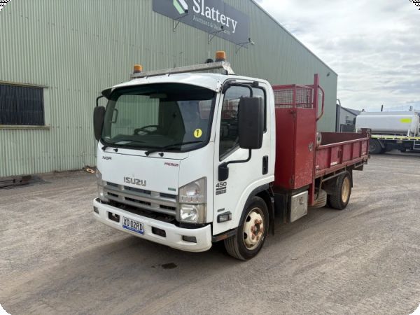 2013 Isuzu NQR 450 Sitec 185 4x2 Tipper (Ex Council) image