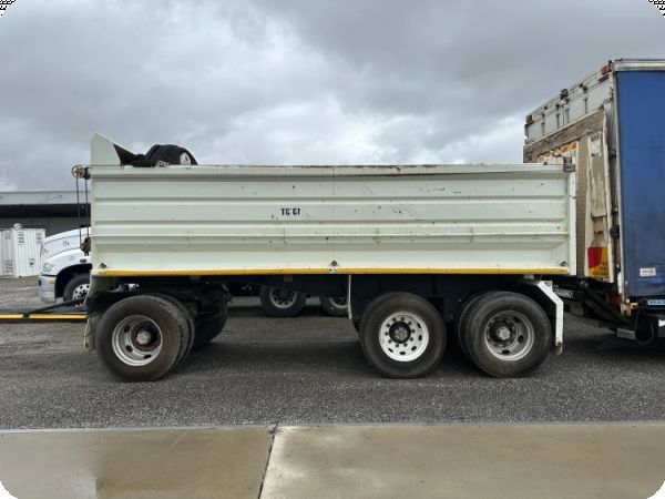 2001 J SMITH & SONS JSDT-3-20 Tri-Axle Dog Tipper Trailer image