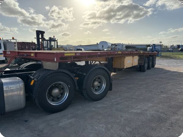 1984 Barker Semi Trailer B Trailer image