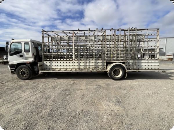 2004 Isuzu FVD 950 4x2 A Frame Truck image